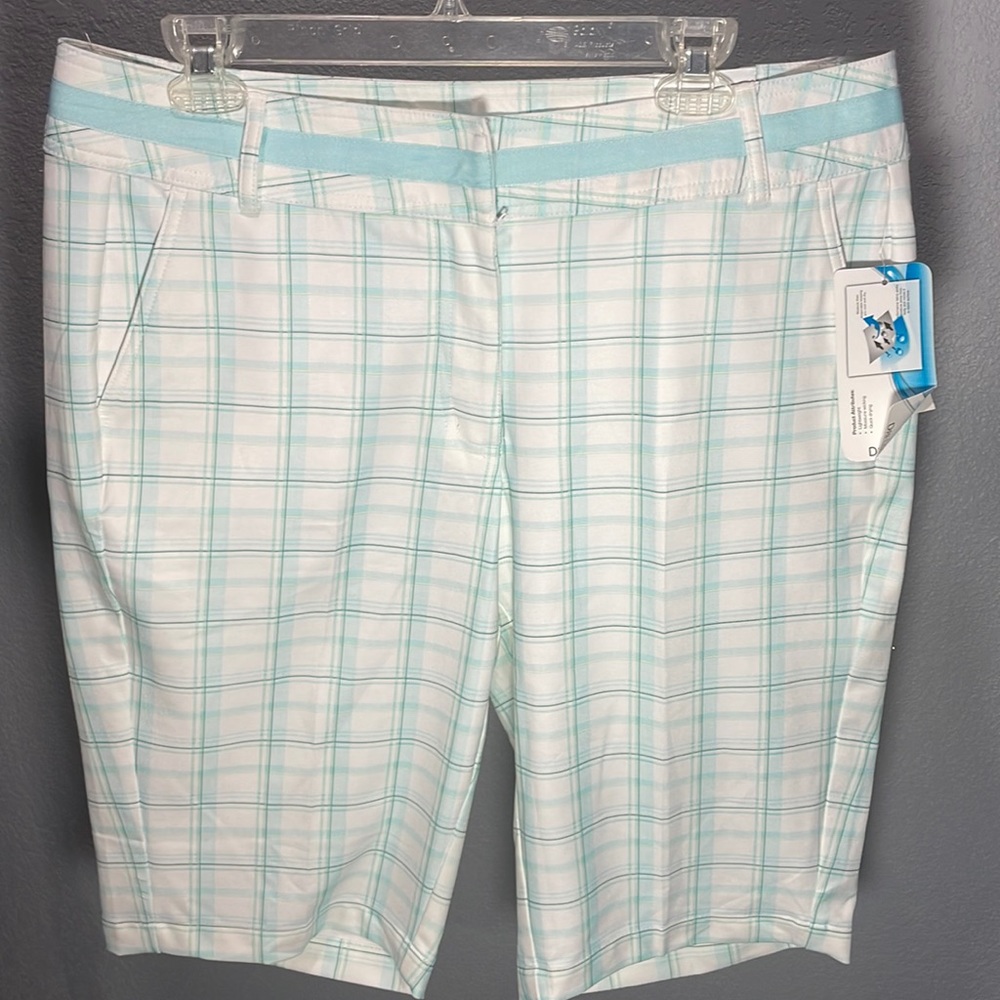 Tommy Armour golf shorts